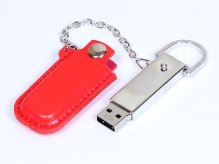 USB-Flash накопитель (флешка) в металлическом корпусе с кожаным чехлом на цепочке, модель 214, объем памяти  4 Gb, цвет красный