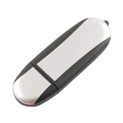 USB-Flash накопитель (флешка) овальной формы из пластика с металлическими вставками, модель 017, объем памяти 16 Gb, цвет чёрный
