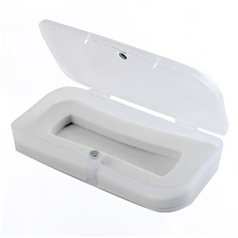 Подарочная пластиковая коробка для USB-Flash накопителя, прозрачная, с белым ложементом под флешку размером 65х19 мм