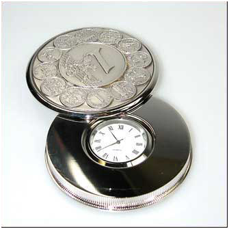 Часы настольные "EURO" с серебряной медалью